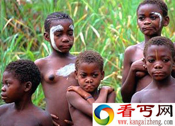 “袖珍民族”的非洲俾格米人