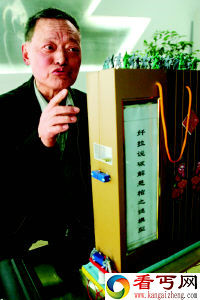 六旬老翁奇想提出纤拉说挑战悬棺放置之谜