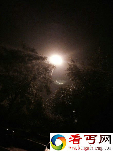 张馨予凌晨录节目疑发现UFO 不明飞行物轮廓明显