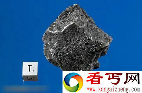 比黄金贵十倍的火星陨石坠落摩洛哥【组图】