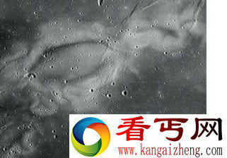 揭月球表面乳白色斑点之谜