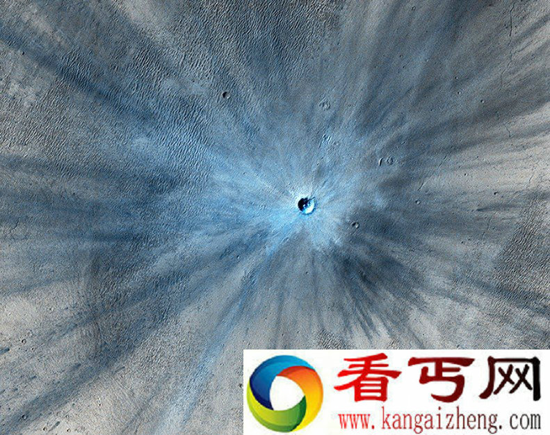 NASA捕捉小行星撞击火星画面 形成100英尺直径陨石坑(高清组图)
