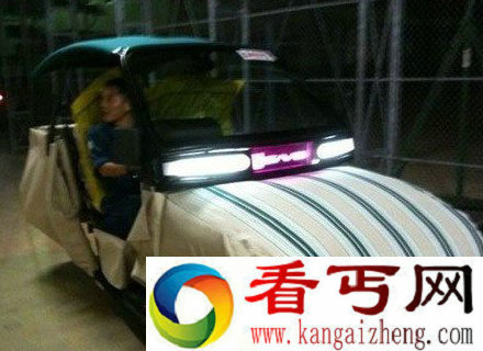 奇葩啊！世界上最安全性感的电动三轮车
