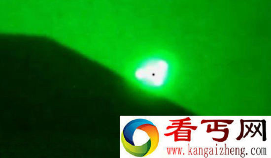夜空中隐形UFO或为美国军用无人机
