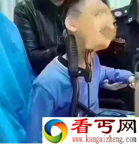 9岁男童骑车车把插入脖颈 儿童骑共享单车事故频发