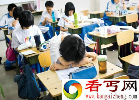 少年杀死老师 只因其阻止自己看小说
