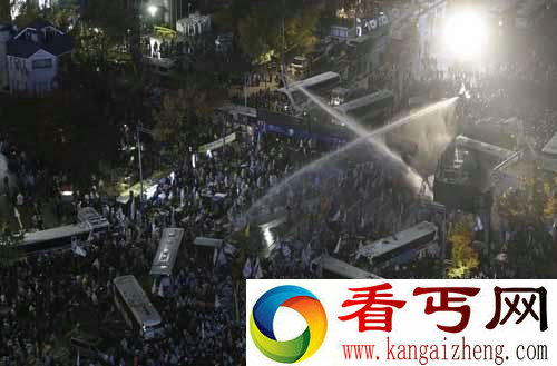 韩爆发严重示威 市民要求朴槿惠下台