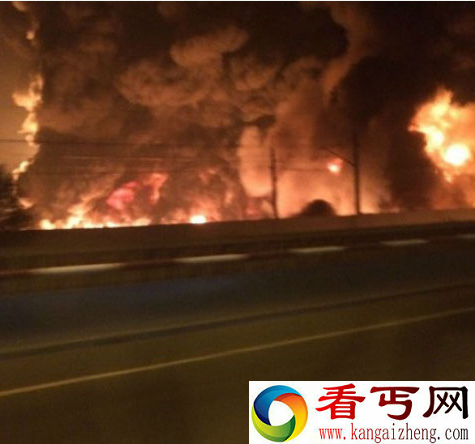 辽宁大连中石油输油主管道爆裂起火 火势凶猛