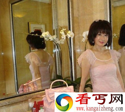 揭10大女星耸人听闻的驻颜术(图) 揭10大女星耸人听闻的驻颜术有哪些