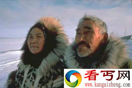 全球九种残酷不忍的风俗:用颅骨碗喝水、生食人肉