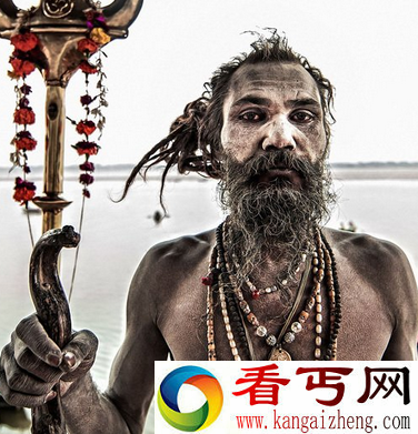 印度食人族部落 只食用死人尸体