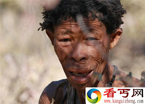 奇葩民族风俗 切下老公的JJ做颈链