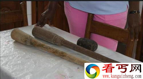 非洲烫乳习俗用炽热的石头烫伤胸部