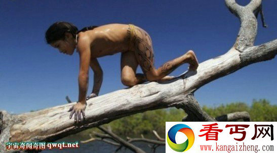 走进亚马逊原始部落 仍旧赤身裸体生活