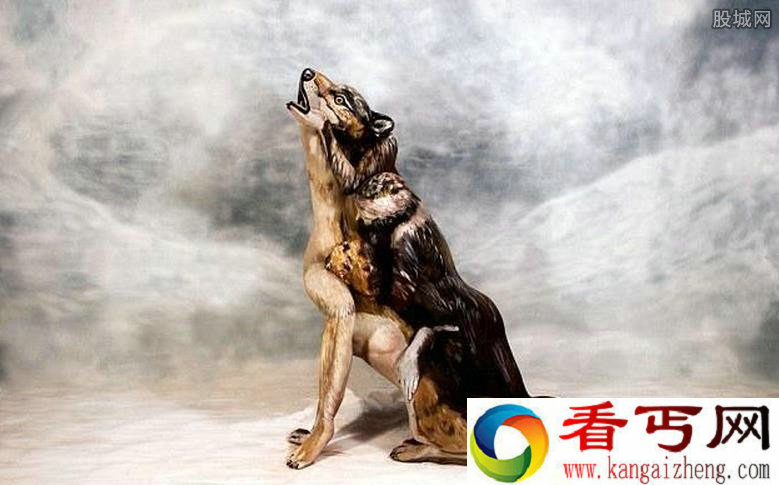超炫全裸人体彩绘 美女与野兽同体