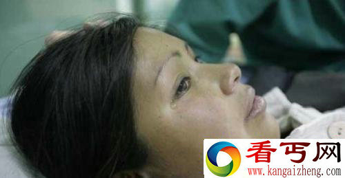 痛苦接生现场 产科医生为孕妇做产道扩张术全过程