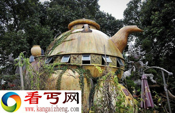 广东顺德白须6旬根雕大师隐居树上 3年租金达10万
