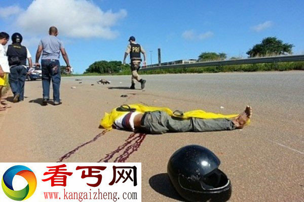 摩托车逆行惨遭卡车撞击爆开眉骨