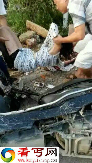 三女孩开摩托车发生车祸 致一人死亡两人受伤