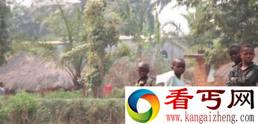 印度男孩双脚不停地生长 村民把他当成妖灵转世