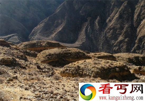 西藏发现2700多年古墓群 挖掘出13座墓葬