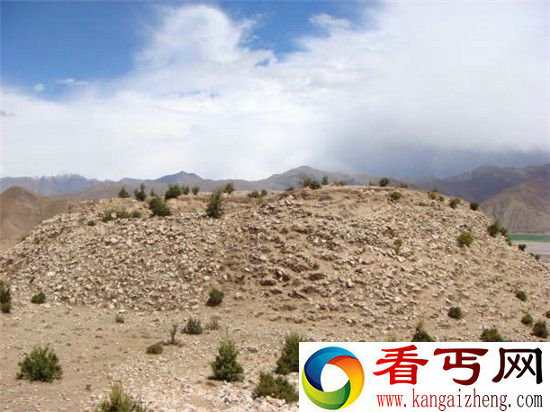 西藏发现2700多年古墓群 挖掘出13座墓葬