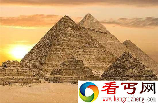 震惊!外星人和金子塔竟有这样的关系