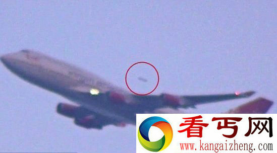 飞机上空的ufo