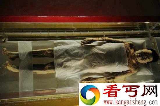 千年女尸辛追死亡真相被香瓜子卡死