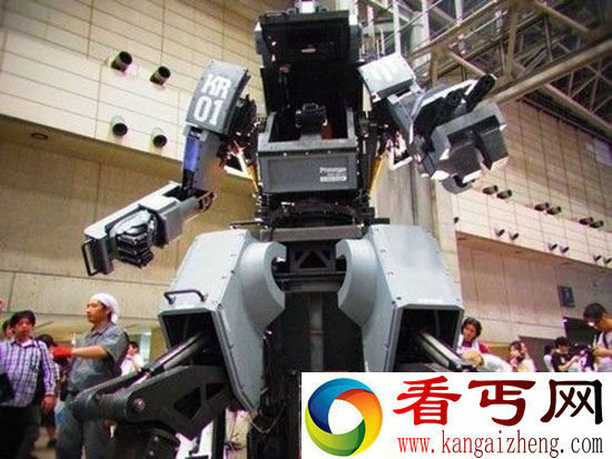 拉风至极!日本真人驾驶版机动战士开卖
