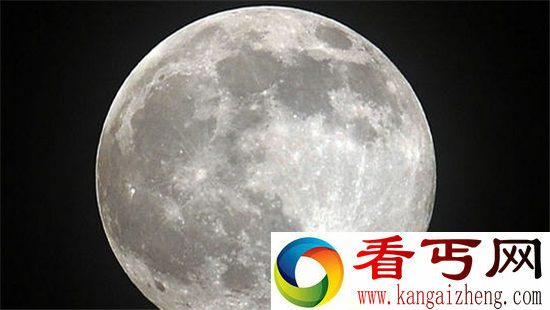 地球惊现两个月亮 科学家解释有一个被爆了!