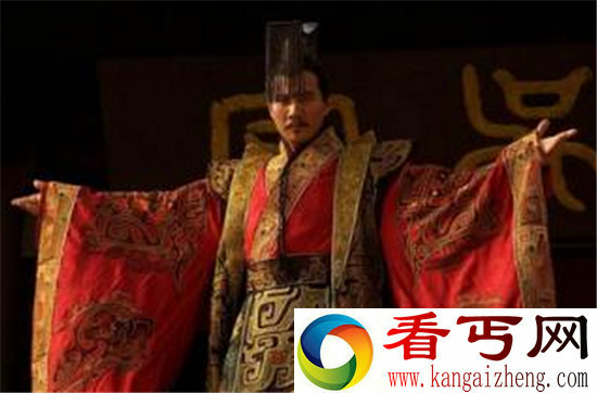 秦始皇陵惊现护墓神兽 大蛇口衔龙珠