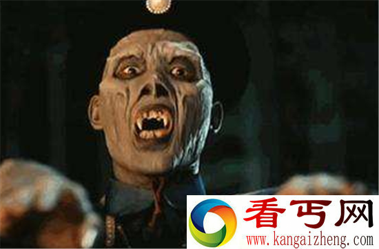 世界上有僵尸吗?农民从地里挖出一具僵尸太可怕