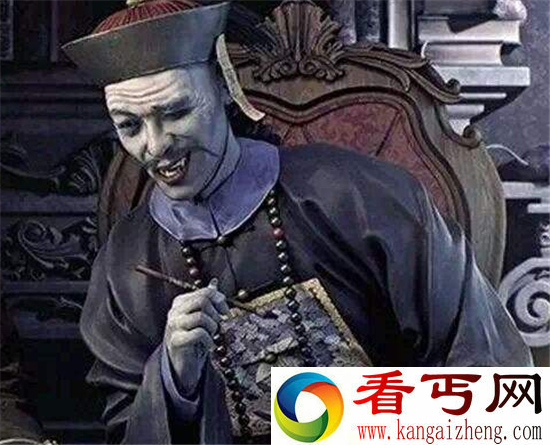世界上有僵尸吗?农民从地里挖出一具僵尸太可怕