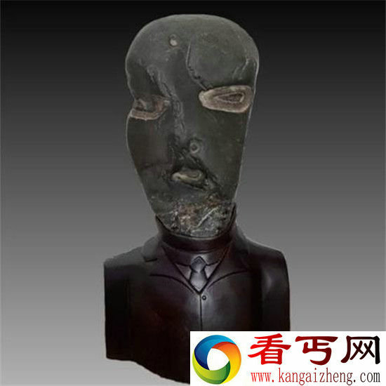 男子在无意中捡到一块石头 真相太惊人了!