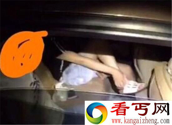 小伙网上直播抓车震 4对男女尺度大