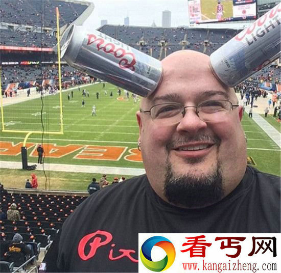 男子现实版万磁王 曾被嘲笑如今日赚过万堪称绝技