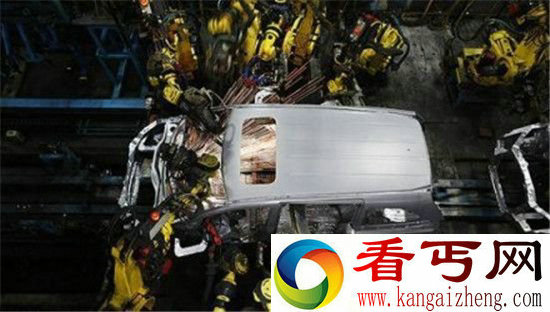 智能机器人恼羞成怒 竟然当众电死人