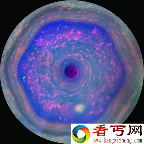 土星北极六角颜色从蓝变金 其原因竟然是?