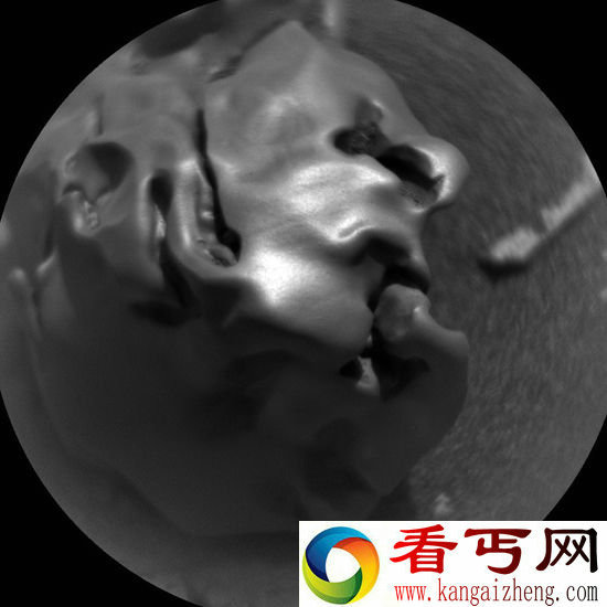 NASA好奇号最新发现火星表面找到金属陨石