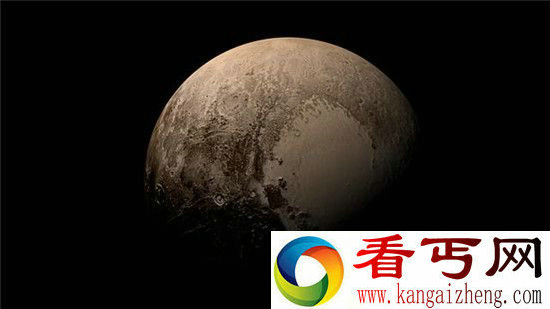 冥王星地形暗示其表层之下有海洋存在