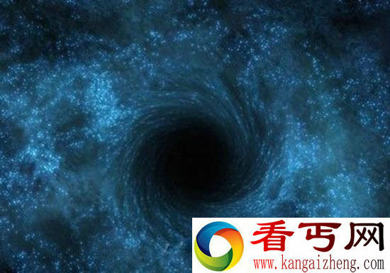 人类被吸入黑洞中会怎样?太可怕了!