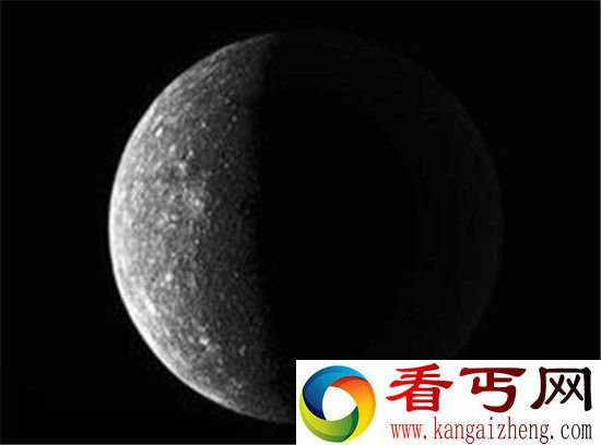 月球背面惊现10亿年前巨型飞船 远古外星人?