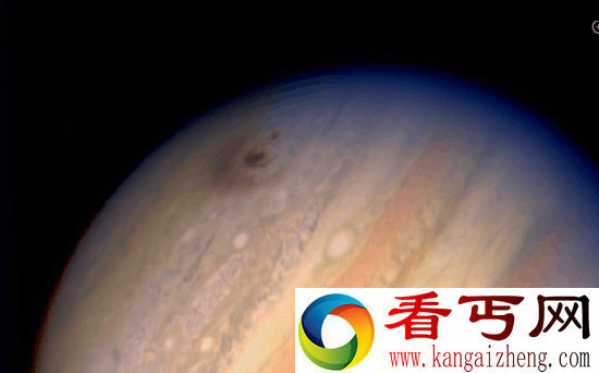 NASA曝木星北极图片 毛骨悚然外星人对着镜头笑