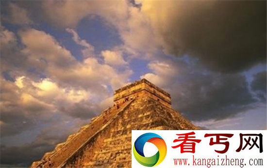 史前文明出现地外生物 外星人在地球建立金字塔