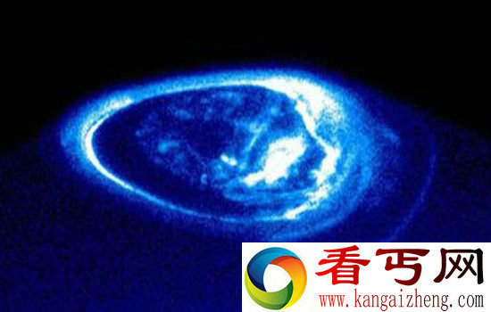 NASA拍到木星神秘光线 似烟火派队