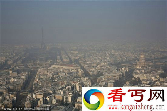 法国巴黎迎来雾霾天 埃菲尔铁塔开启隐身模式