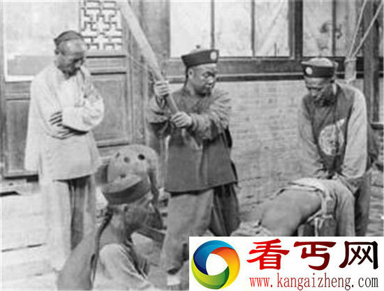 古代太监割阉过程图 场面血腥恐怖令人震惊!