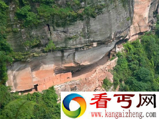 恐龙曾与人类共同生活 中国现决定性化石证据