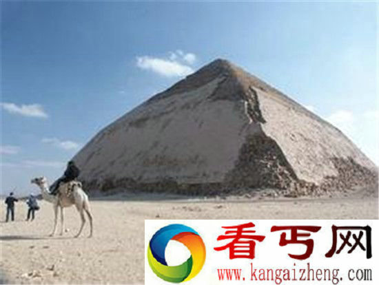 金字塔内部惊现2处神秘墓穴 宇宙粒子帮忙破解